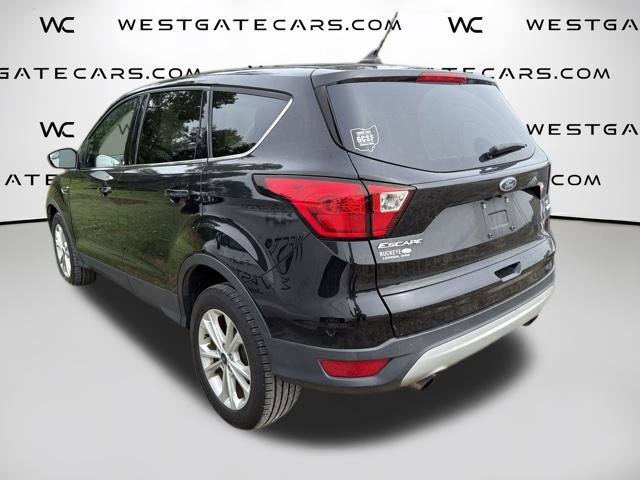 Used 2019 Ford Escape SE FWD image 8