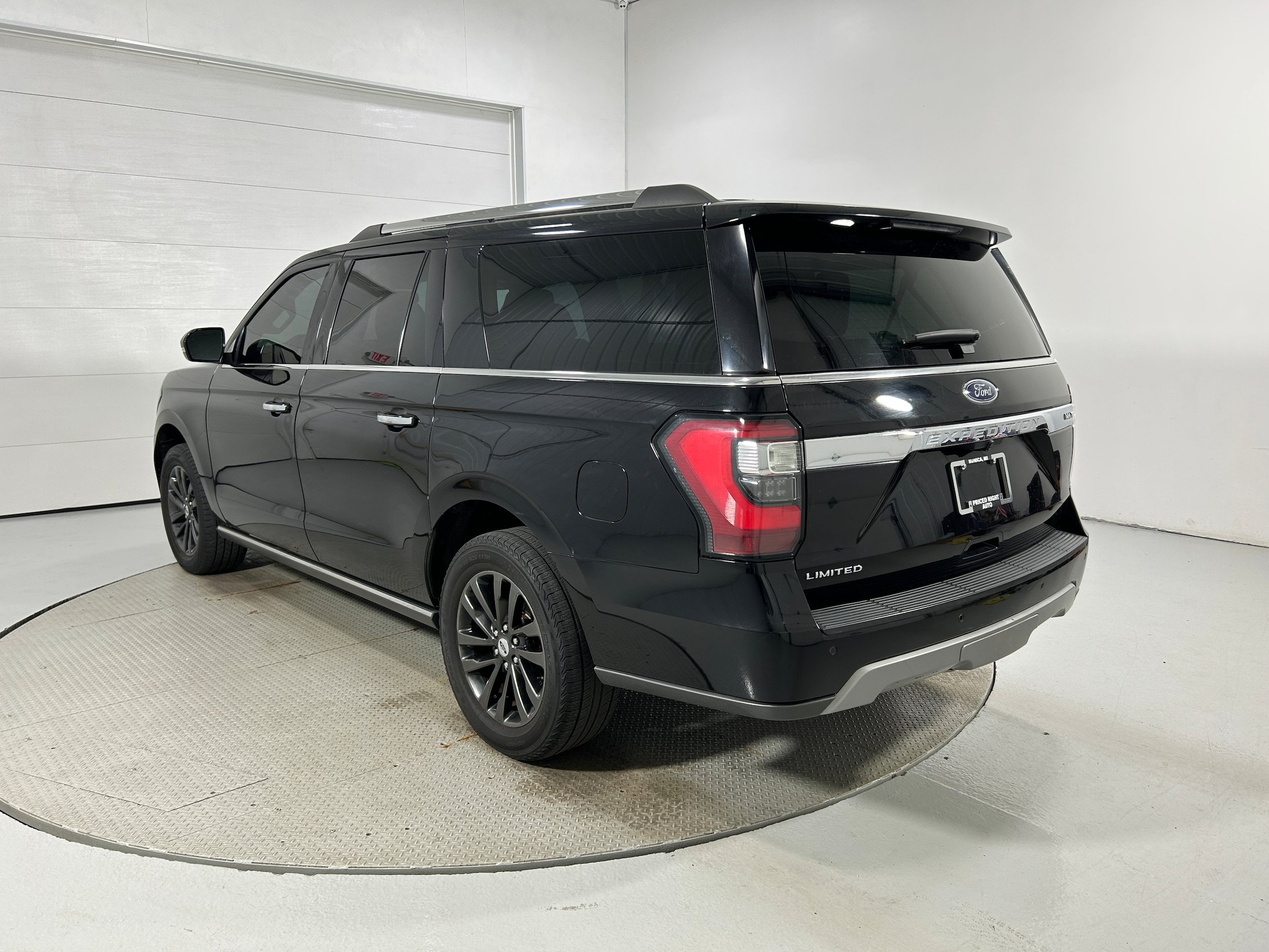 Used 2021 Ford Expedition Max Limited AWD/4WD image 23