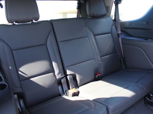 New 2026 Chevrolet Tahoe High Country image 18