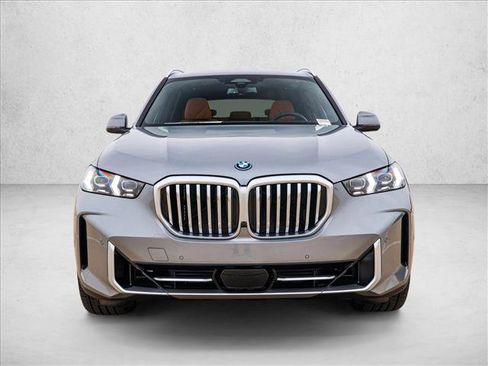 New 2026 BMW X5 xDrive50e w/ Climate Comfort Package AWD/4WD image 2