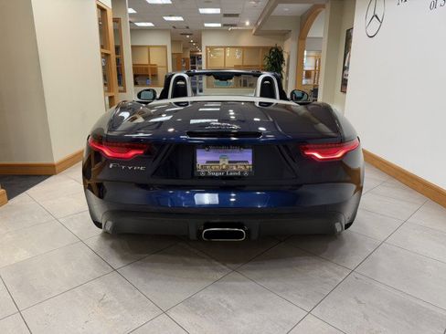 Used 2021 Jaguar F-TYPE P300 image 9