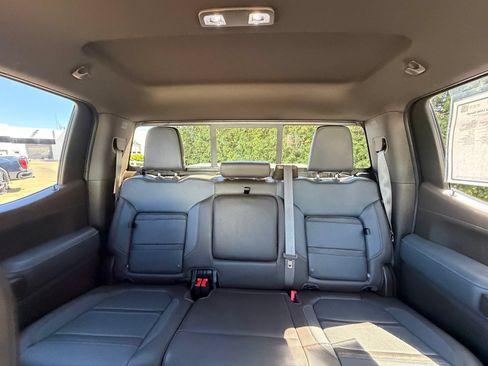 Used 2021 GMC Sierra 1500 Denali AWD/4WD image 3