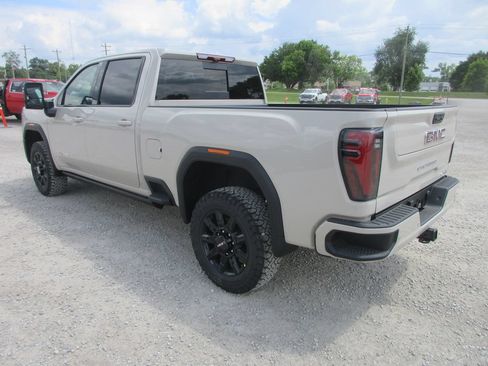 New 2026 GMC Sierra 3500 AT4 w/ AT4 Premium Plus Package AWD/4WD image 7