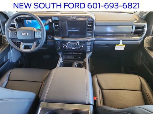 New 2026 Ford F250 Lariat w/ Black Appearance Package image 27