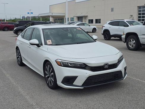 Used 2022 Honda Civic EX image 1