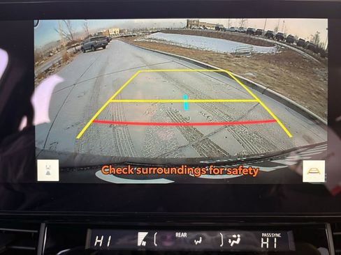 Used 2026 Toyota Sienna Limited image 16