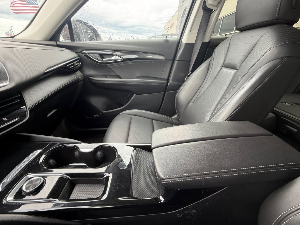 Used 2024 Buick Envision Preferred AWD/4WD image 32