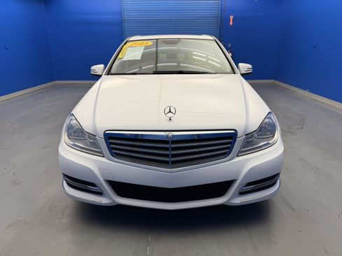 Used 2013 Mercedes-Benz C 300 4MATIC Sedan image 3
