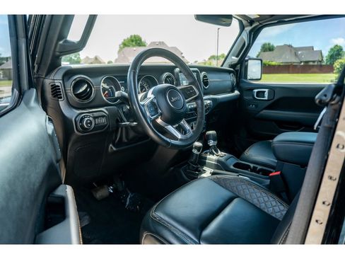 Used 2022 Jeep Gladiator Overland AWD/4WD image 10