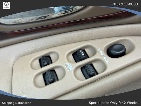 Used 2002 Chrysler Concorde LX FWD image 11