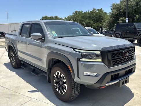 Used 2023 Nissan Frontier PRO-4X w/ Tow Package AWD/4WD image 15