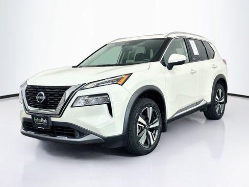 Used 2023 Nissan Rogue SL AWD/4WD image 3