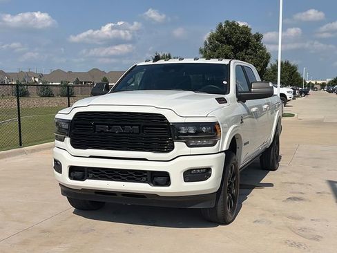 Used 2022 RAM 2500 Limited AWD/4WD image 3