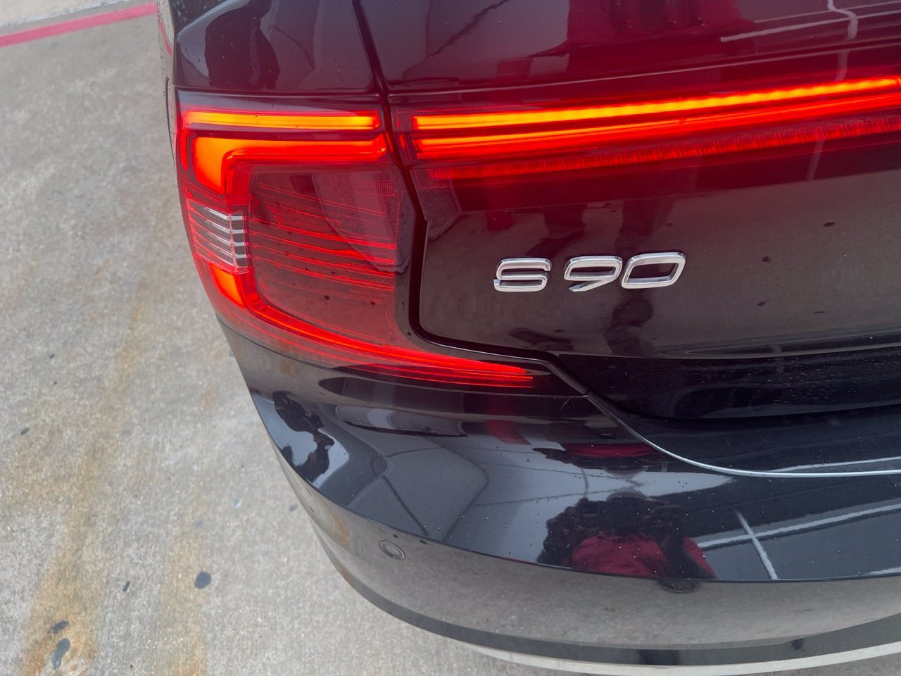 Used 2022 Volvo S90 B6 Inscription w/ Advanced Package AWD/4WD image 4