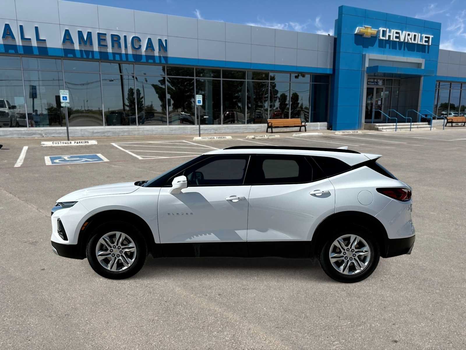 Used 2022 Chevrolet Blazer LT FWD image 5