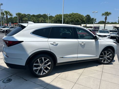 Certified 2024 Acura MDX FWD w/ Technology Package image 7