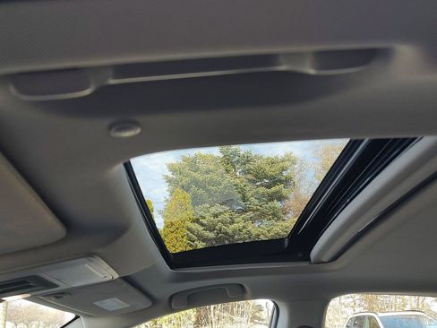 Certified 2024 Honda Accord EX-L image 6