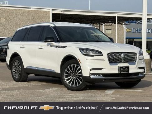Used 2020 Lincoln Aviator Reserve w/ Elements Package Plus AWD/4WD image 2