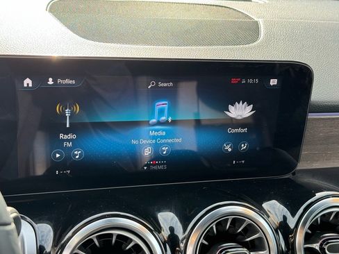 Certified 2023 Mercedes-Benz EQB 250+ w/ Exclusive Package image 30