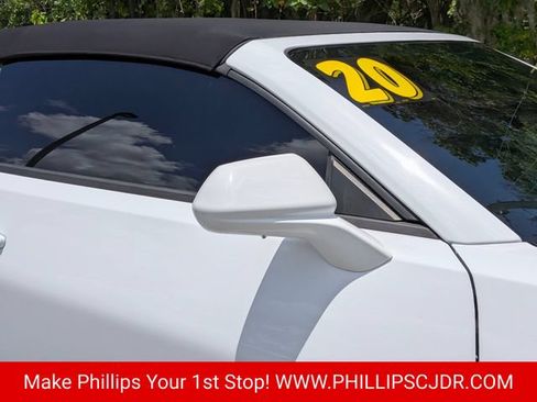 Used 2020 Chevrolet Camaro LT RWD image 11