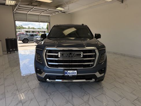 Used 2026 GMC Yukon Elevation w/ Elevation Premium Package AWD/4WD image 35