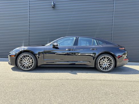 Certified 2025 Porsche Panamera image 39