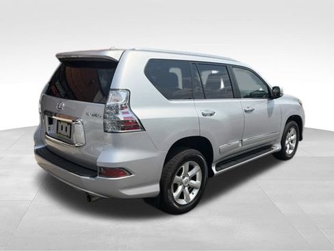 Used 2015 Lexus GX 460 AWD/4WD image 32