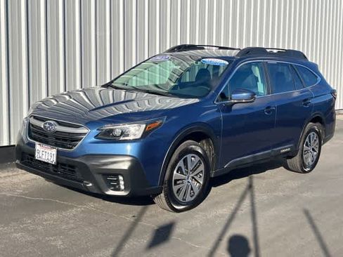 Used 2022 Subaru Outback Premium image 1