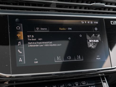 Used 2019 Audi Q8 Prestige AWD/4WD image 27