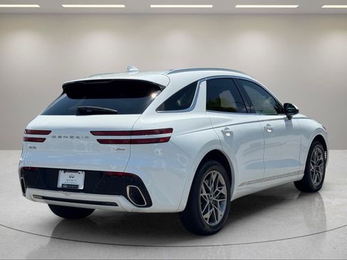 Used 2024 Genesis GV70 2.5T w/ Select Package AWD/4WD image 5