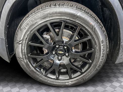 Used 2020 Chevrolet Trax LT w/ LT Convenience Package image 33