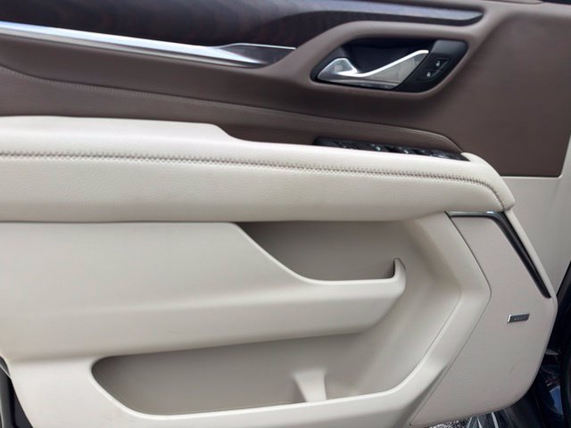 Used 2023 GMC Yukon XL Denali RWD image 12