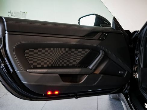 Used 2026 Porsche 911 Carrera GTS image 12