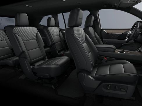 New 2025 GMC Acadia Denali w/ Super Cruise Package image 39