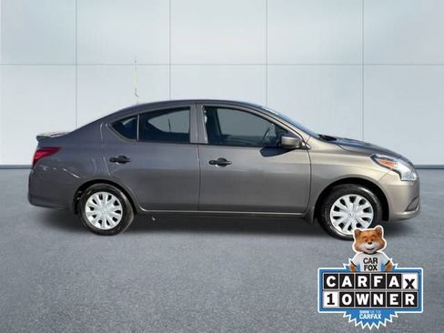Used 2016 Nissan Versa S Plus image 2