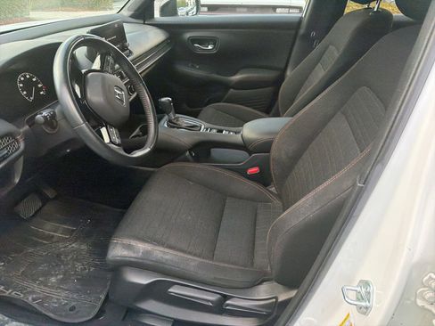 Used 2023 Honda HR-V Sport image 12