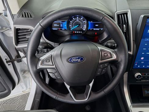 Used 2023 Ford Edge SEL w/ Sport Appearance Package AWD/4WD image 12