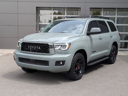 Used 2022 Toyota Sequoia TRD Pro AWD/4WD image 8