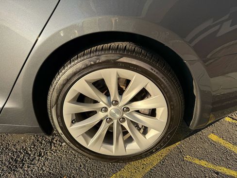 Used 2016 Tesla Model S 75 image 37