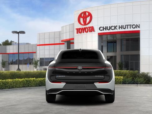 Used 2025 Toyota Crown Platinum image 37