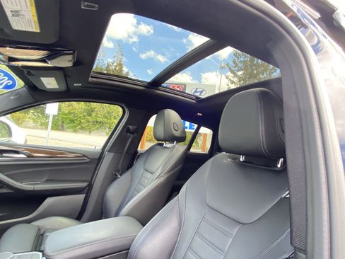 Used 2022 BMW X4 xDrive30i w/ Premium Package image 18