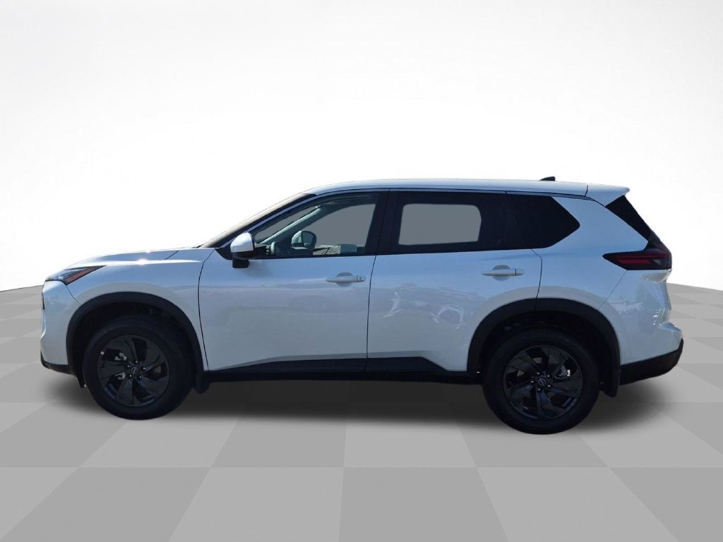 Certified 2026 Nissan Rogue SV FWD image 8