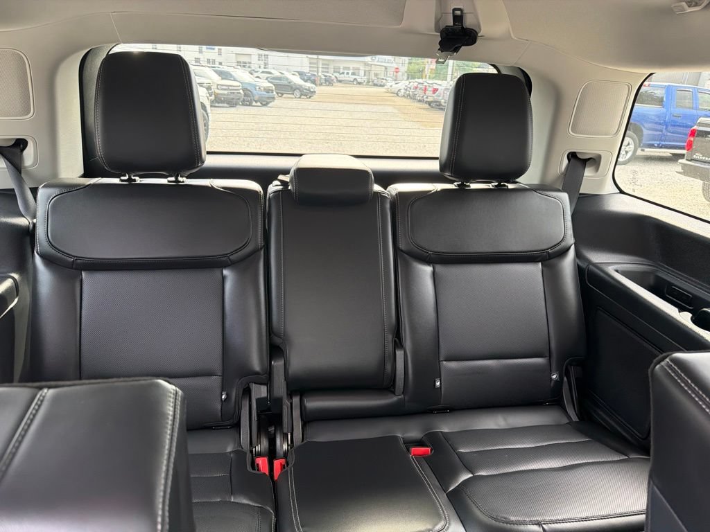 Used 2026 Ford Expedition Platinum w/ Driver's Package AWD/4WD image 64
