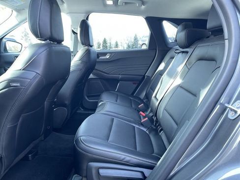 Used 2022 Ford Escape Titanium w/ Class II Trailer Tow Package image 25