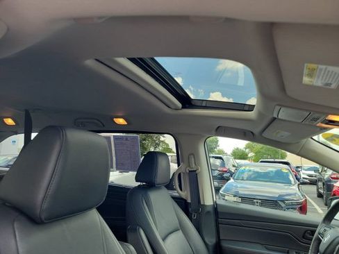 Certified 2025 Honda Odyssey EX-L image 11