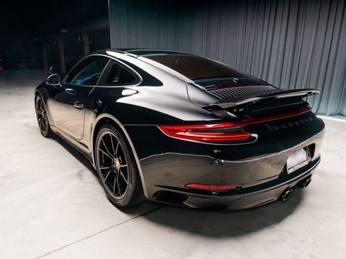 Used 2018 Porsche 911 Carrera 4S image 12