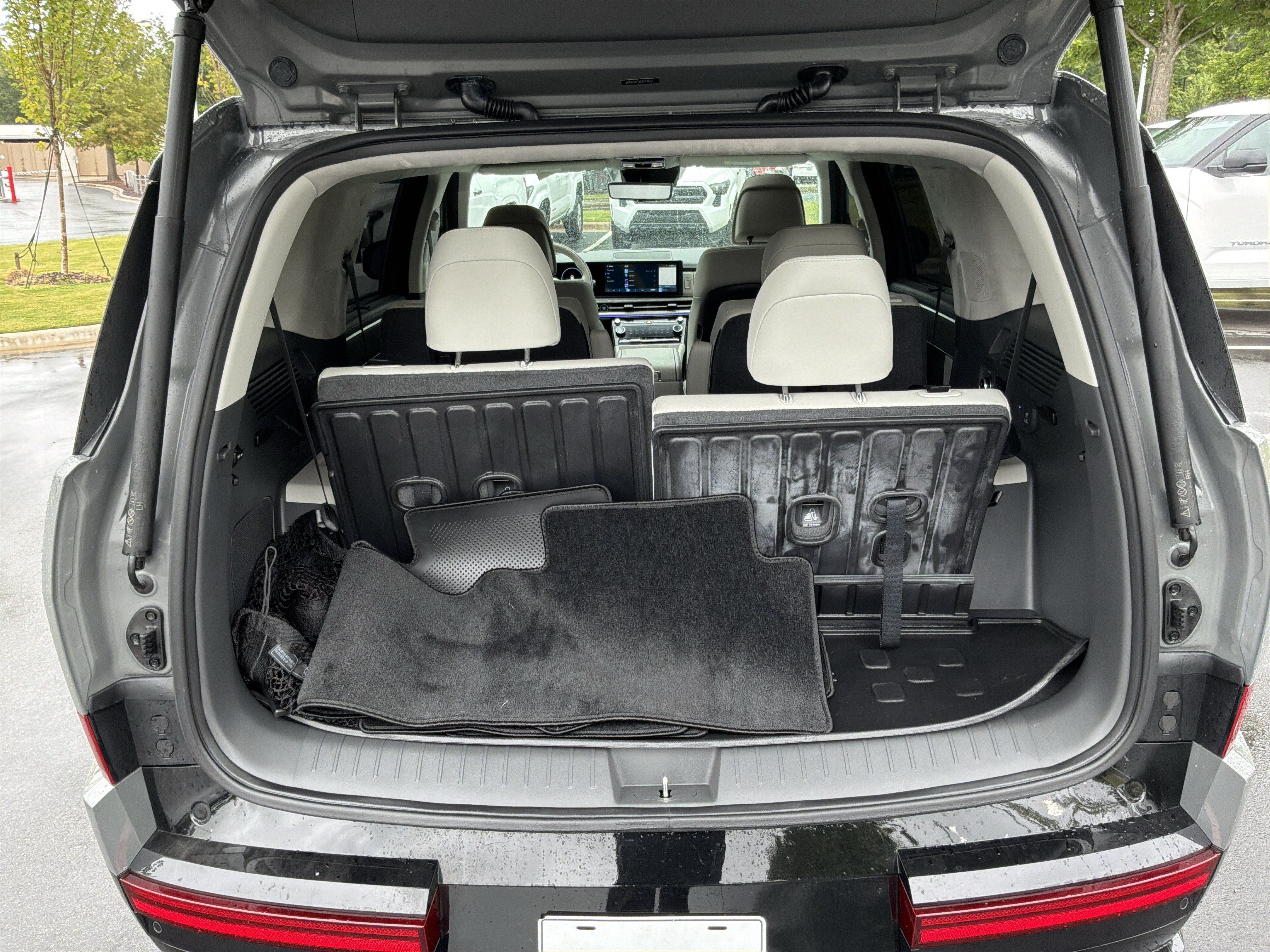 Used 2025 Hyundai Santa Fe Calligraphy FWD image 33