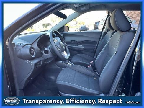 Used 2021 Nissan Kicks S image 13