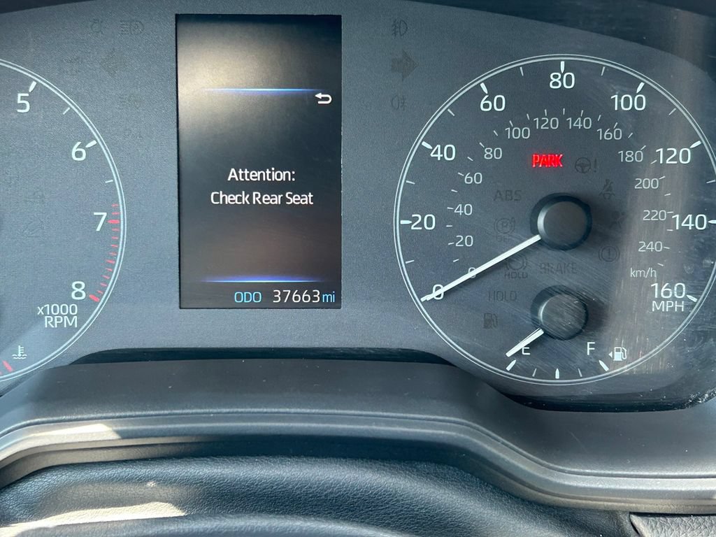 Used 2025 Toyota Corolla LE FWD image 30
