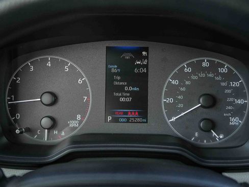 Certified 2025 Toyota Corolla Cross L FWD image 27